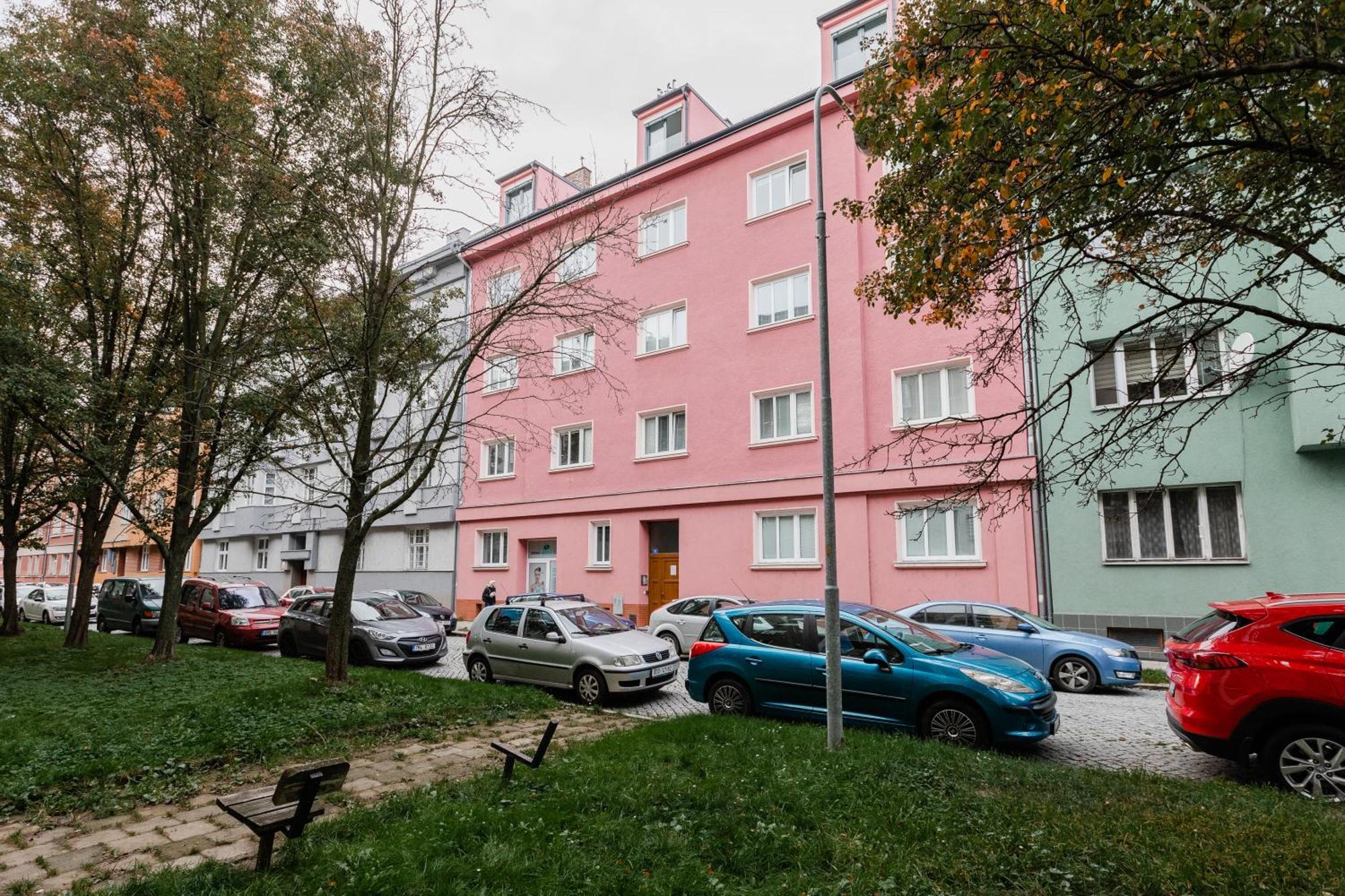 Romanticky Loft Parking U Hlavniho Nadrazi Olomouc Exterior foto